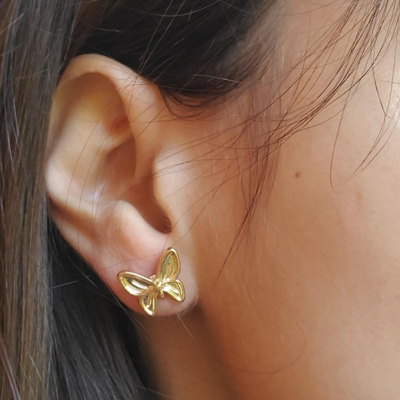 NWOT Gold Butterfly Studs - Picture 3 of 6